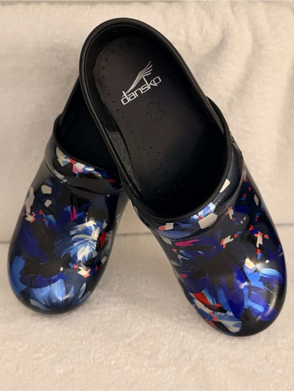 Dansko Professional Clogs Graphic Blue Floral Graffiti Patent Womens 39 US 8.5 9
